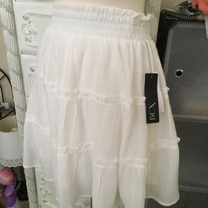 Summer Skirt White Tier Ruffle skirt- M